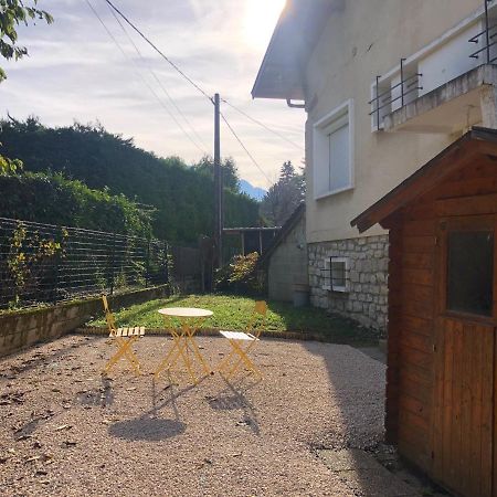 Malibaix Apartment Екс ле Бен Екстериор снимка